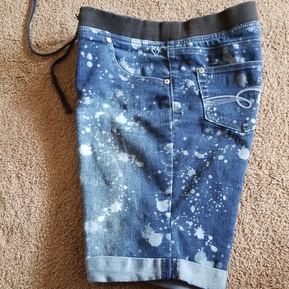 Justice Stretch Denim Shorts - Picture 5 of 8